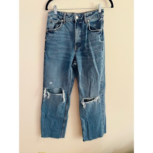 Zara Distressed Knee Jeans - Picture 4 of 7